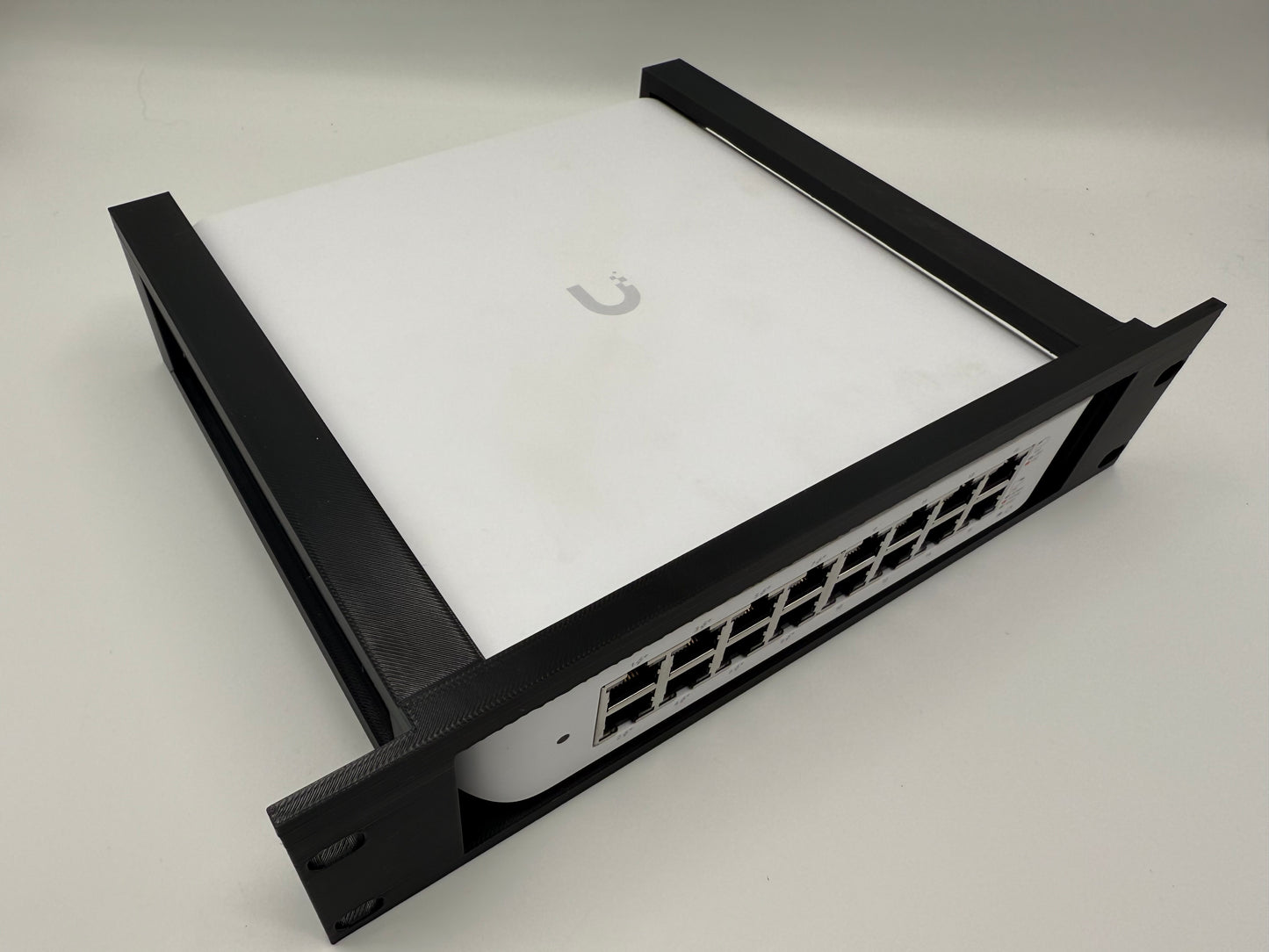 Rackmount Panel für Unifi USW-Lite-16-POE – 10" Version