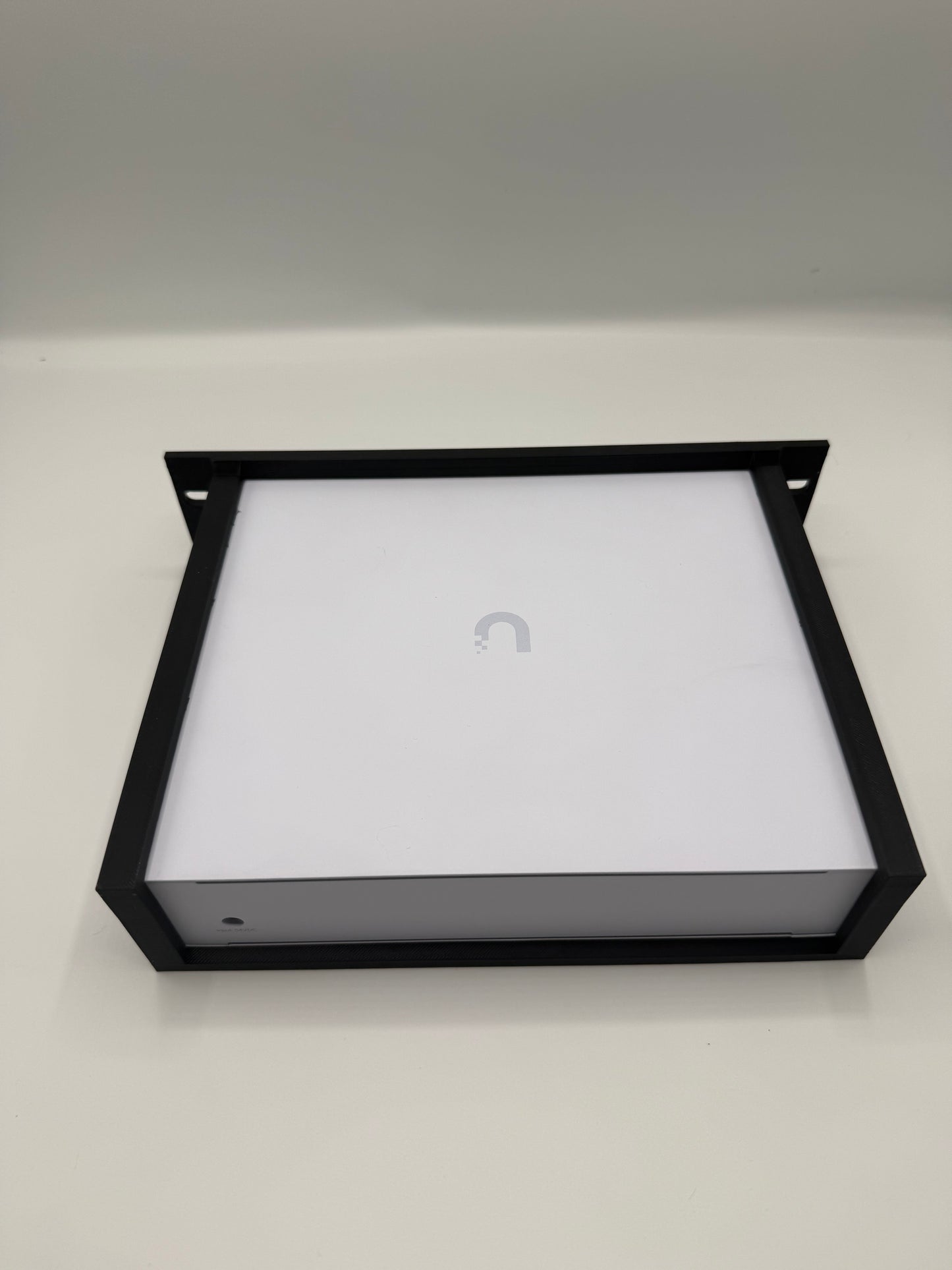 Rackmount Panel für Unifi USW-Pro-XG-8-PoE – 10" Version