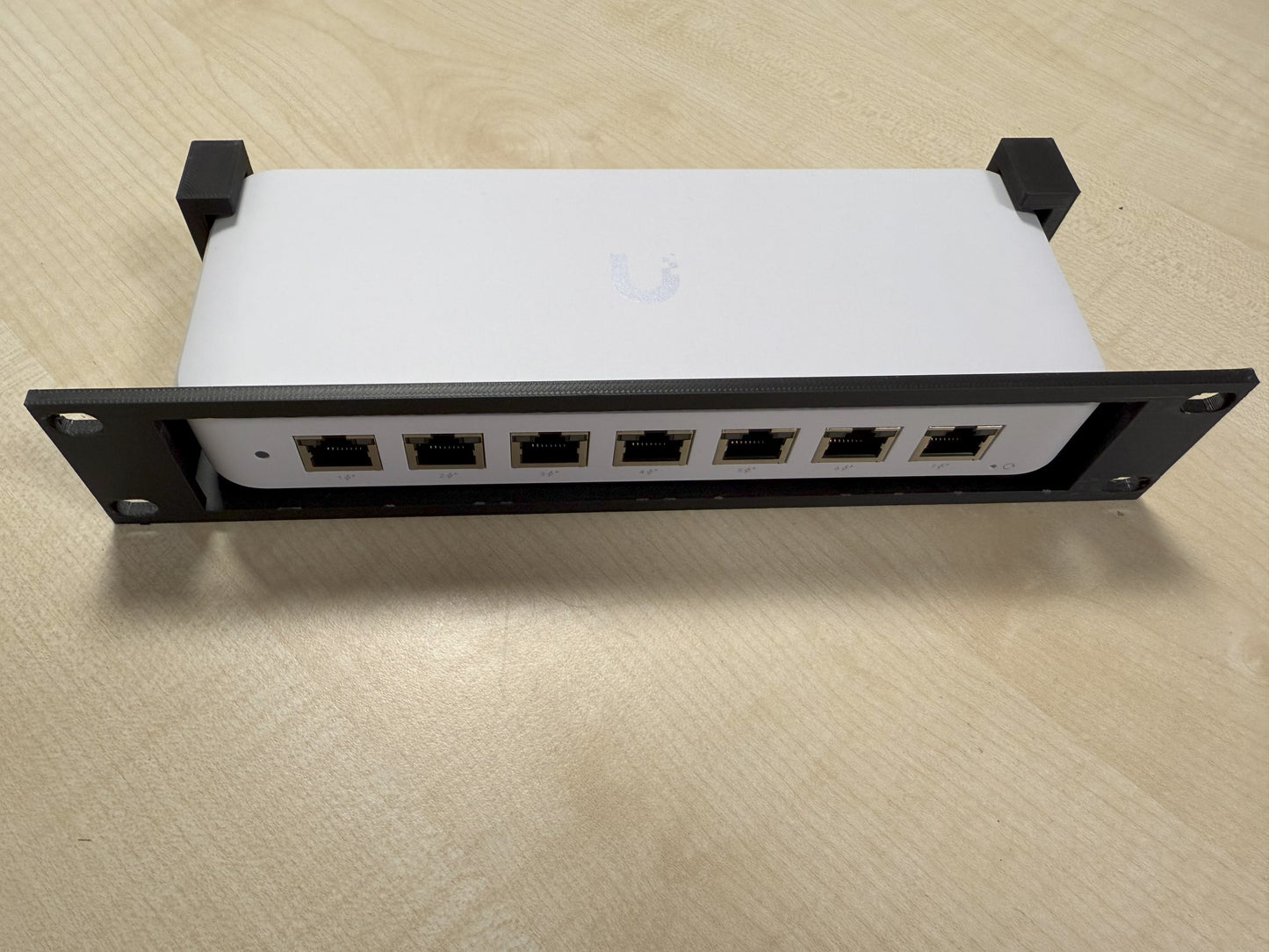 10" Rackmount Panel für Unifi USW-Ultra | PETG 10 19 Zoll Zoll Rack Adapter | Halterung für Ubiquiti UniFi Switch Ultra | 3D-Druck Rackmount 06