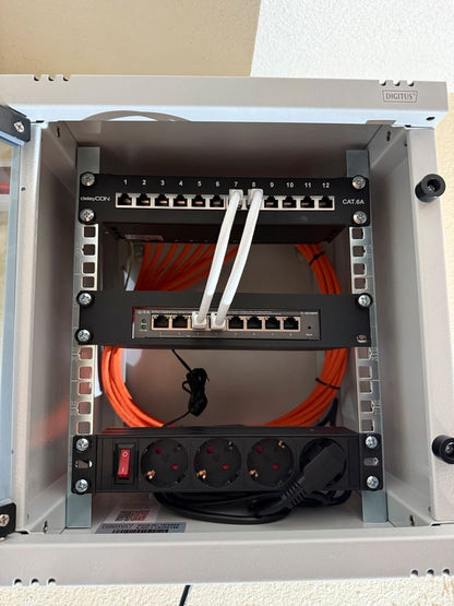 10 Zoll Rackmount Panel für TP-Link TL-SG108PE TP-Link