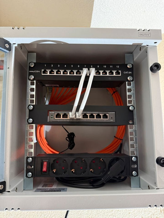 10 Zoll Rackmount Panel für TP-Link TL-SG108PE TP-Link