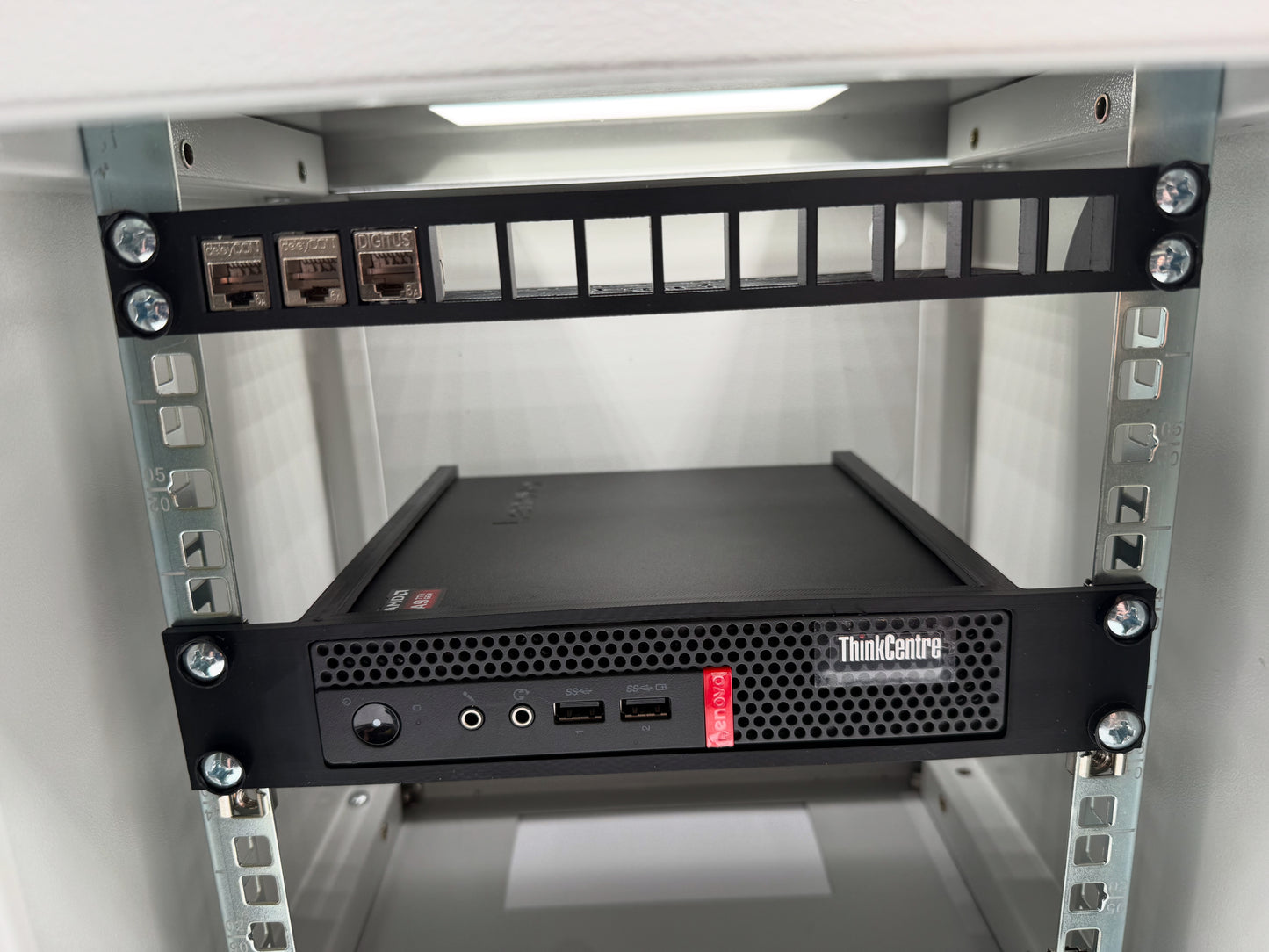 Rackmount Panel für  Lenovo Tiny – 10" Version