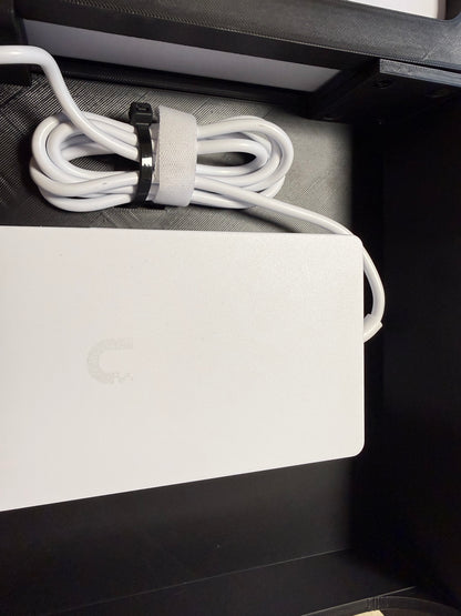 Rackmount Panel für Unifi USW-Pro-XG-8-PoE – 19" Version