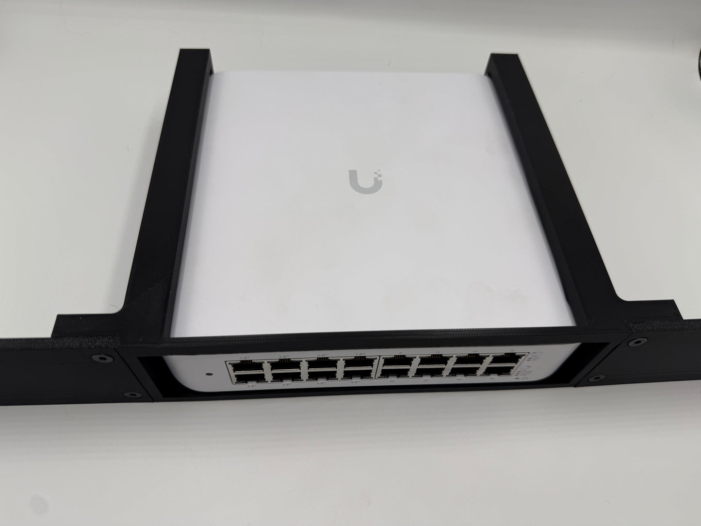 Rackmount Panel für USW-Lite-16-Poe – 19" Version